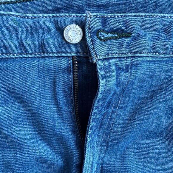 L.L. Bean Denim I Women's Size 22 I Bootcut Stretch Jeans - Picture 4 of 6